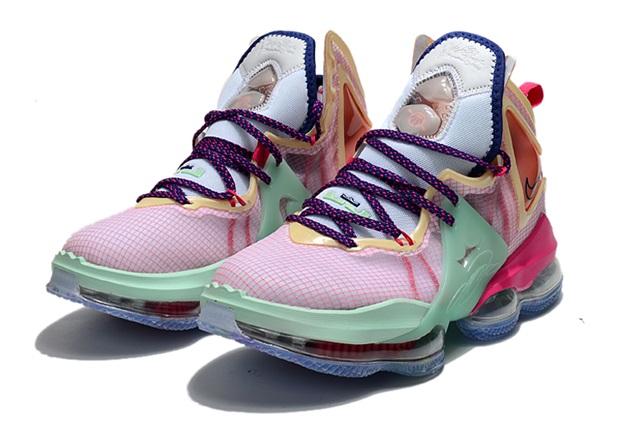 kid and women lebron 19 shoes-004